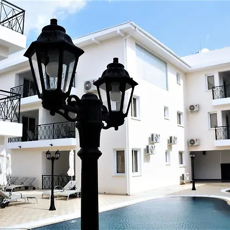 Carisa Gardens Apartament