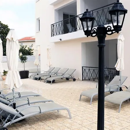 Carisa Gardens *