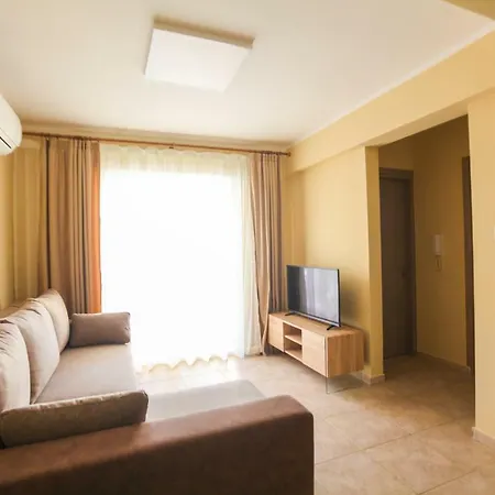 Carisa Gardens * Livadhia