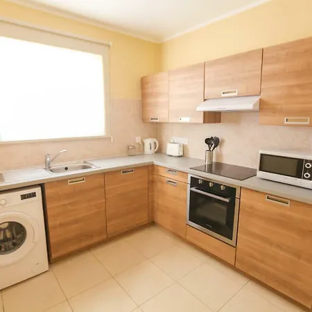 Appartamento Carisa Gardens