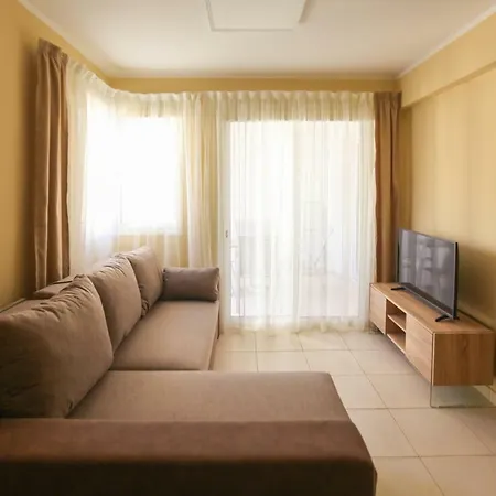 Carisa Gardens * Livadhia