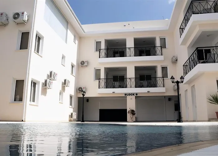 Lägenhet Carisa Gardens Livadhia