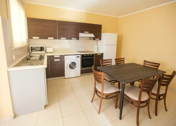 Carisa Gardens Livadhia