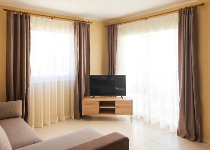 Lägenhet Carisa Gardens